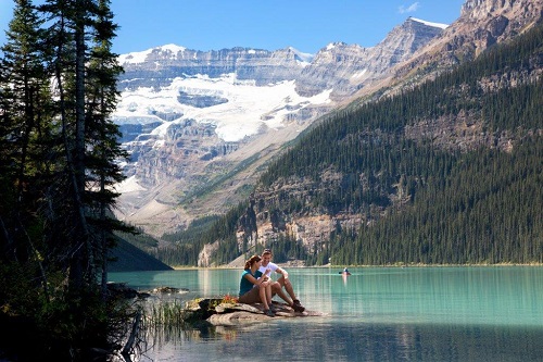 Fairmont Chateau Lake Louise landscape